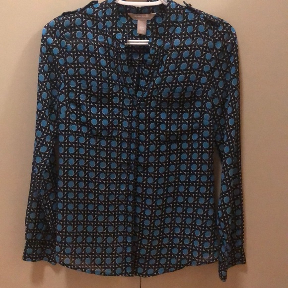 Banana Republic Tops - BR shirt symmetrical print brass buttons